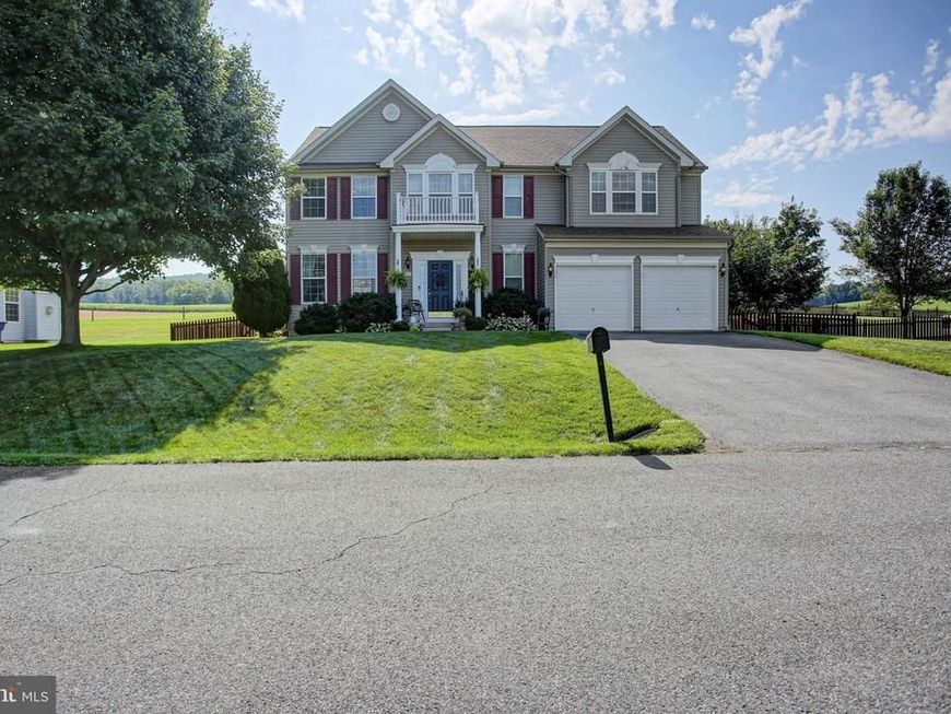 2932 Constellation Drive, Chambersburg, PA 17202 Main Photo