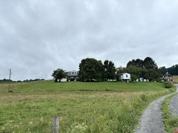 4907 Nestorville Road, Philippi, WV 26416