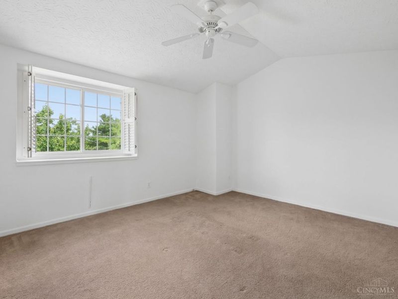 4186 East Village Drive, Mason, OH 45040 Photo 17