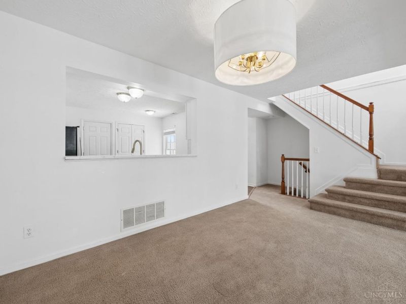 4186 East Village Drive, Mason, OH 45040 Photo 7
