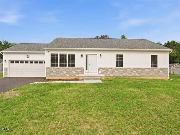 1707 Champagne Drive, Castleton On Hudson, NY 12033