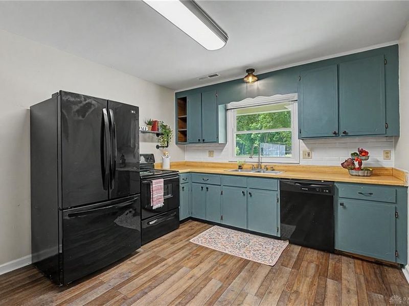 114 Smith Street, New Carlisle, OH 45344 Photo 9