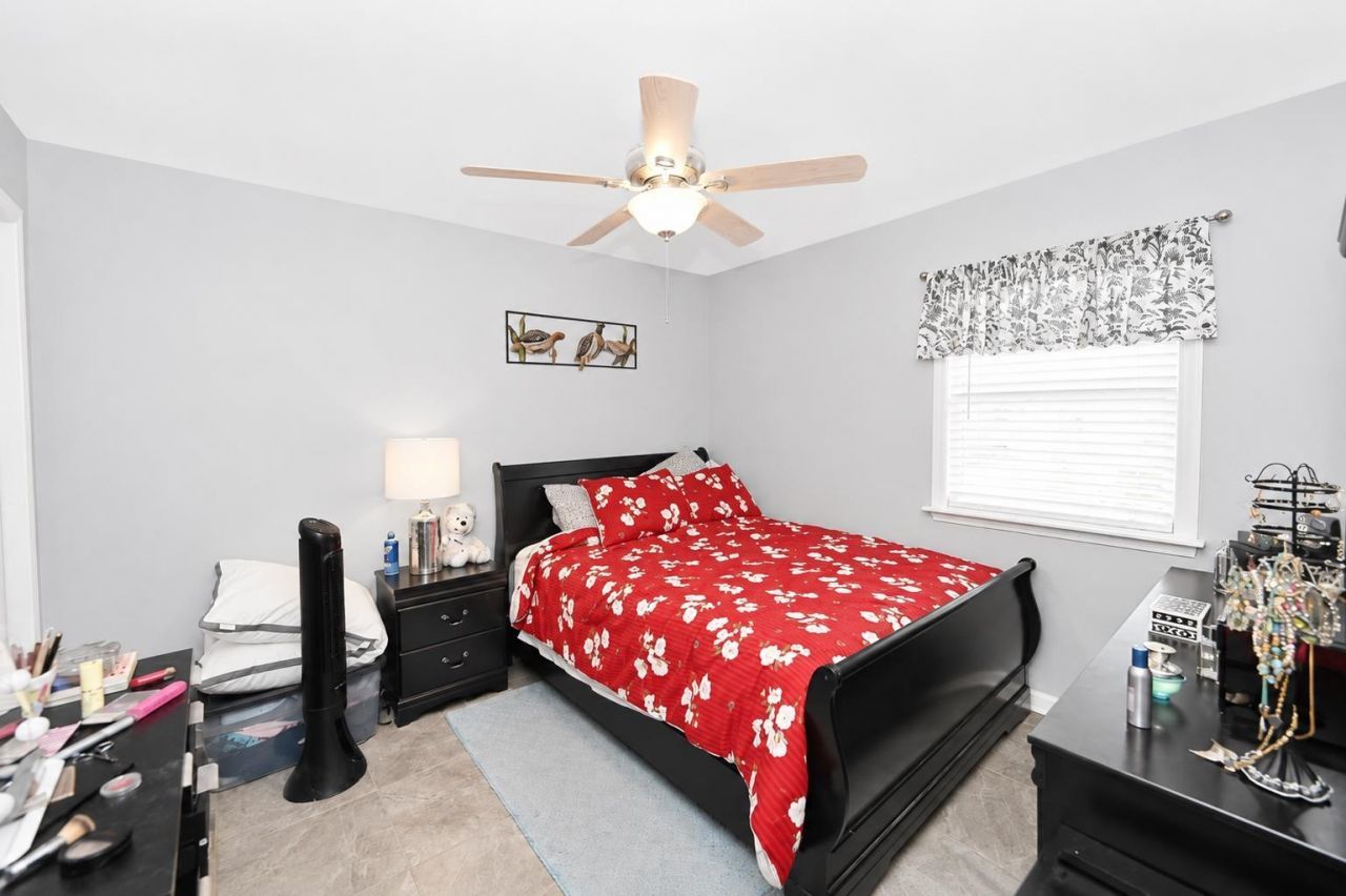 646 Tupelo Ln.  Photo 9