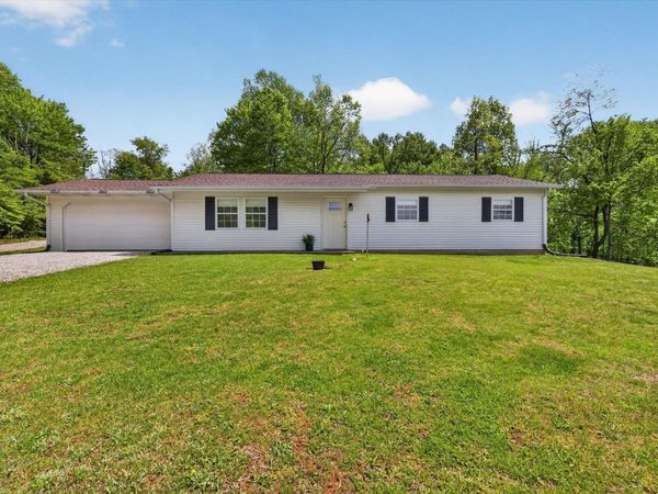 1012 W Acres Drive, Spencer, IN 47460