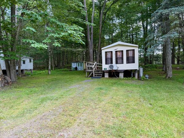 99 Camporee Court , Covington Twp, PA 18424