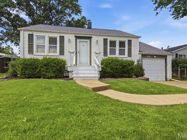 1367 Spellman Avenue , Crestwood, MO 63126