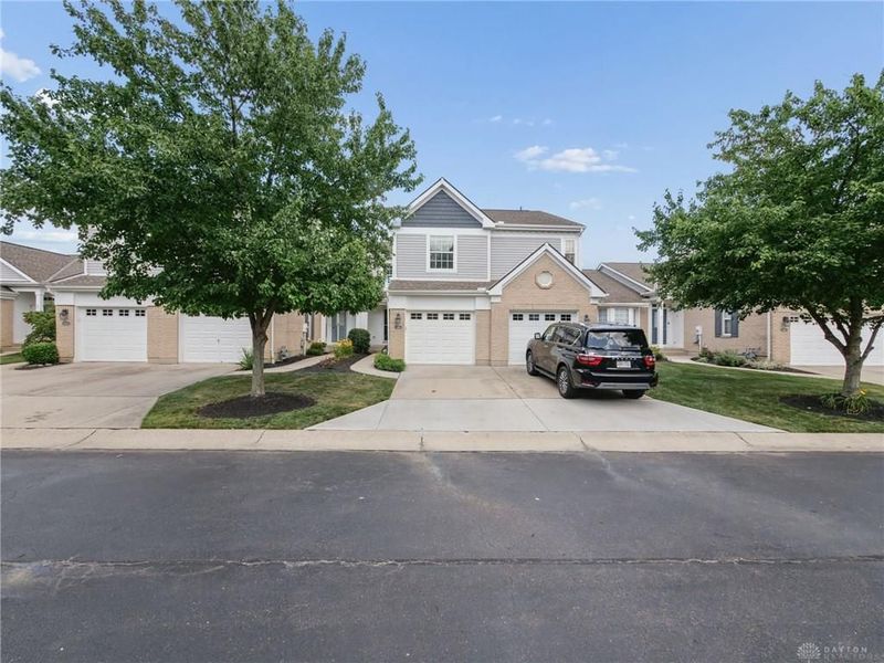 4186 E Village Drive, Mason, OH 45040 Photo 2