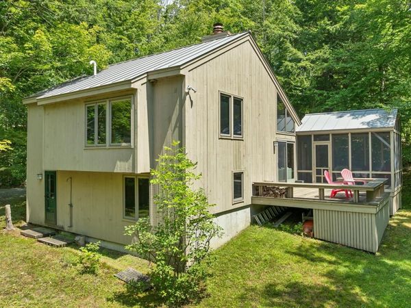 1383 King Hill Road, New London, NH 03257