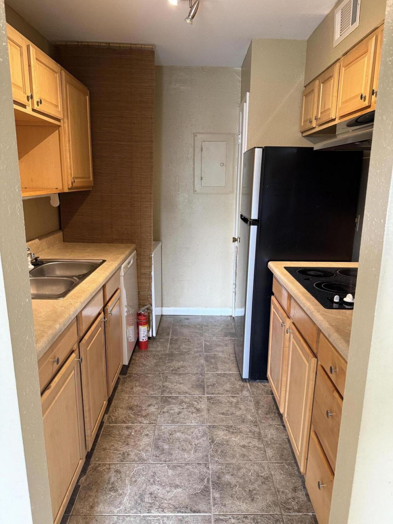 900 Mountain Creek Road, Unit # 028, Chattanooga, TN 37405 Main Photo