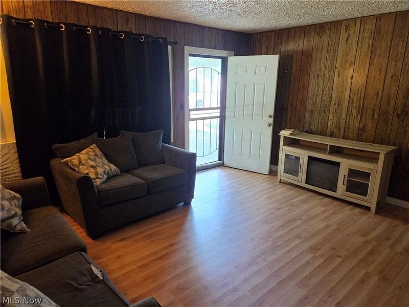 1814 Victoria Street SW, Warren, OH 44485 Photo 4