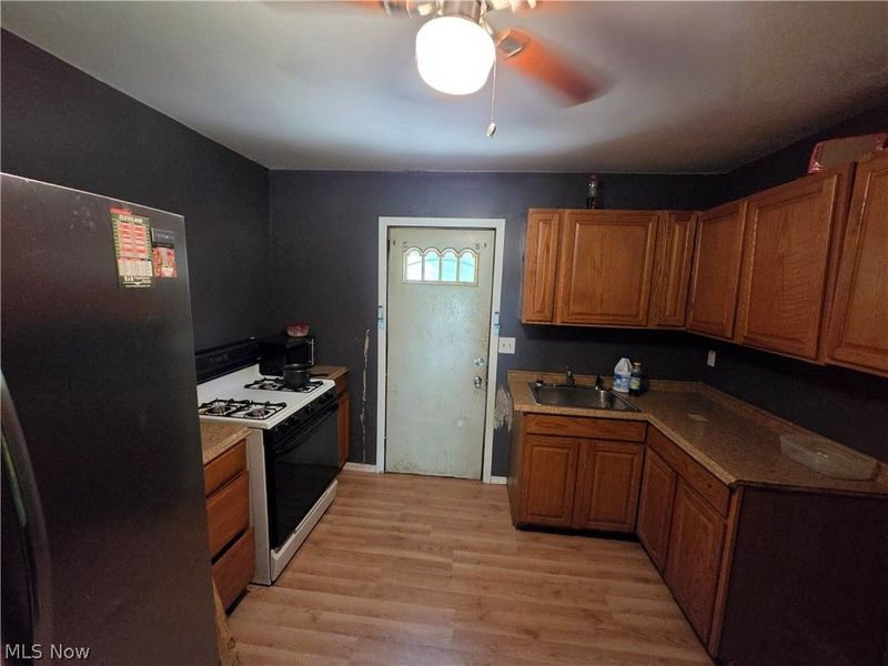 1814 Victoria Street SW, Warren, OH 44485 Photo 6