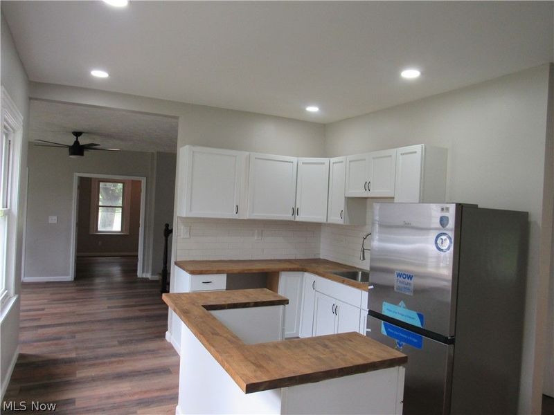 2334 W 38th Street, Cleveland, OH 44113 Photo 11