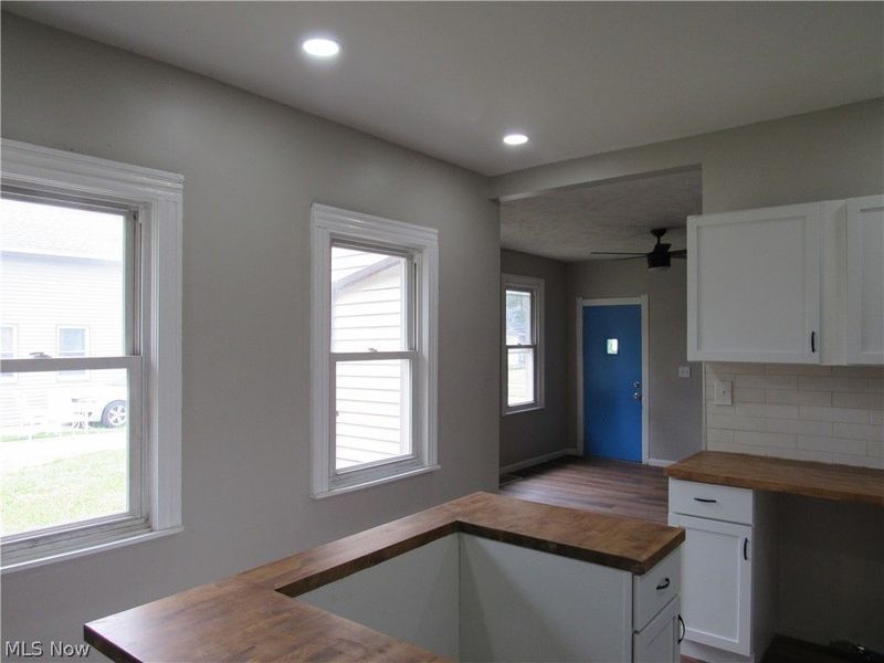 2334 W 38th Street, Cleveland, OH 44113 Photo 13