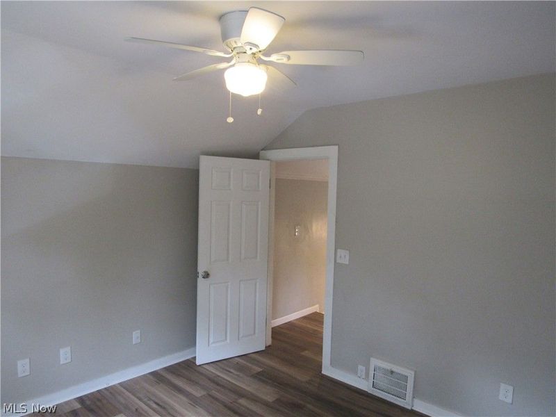 2334 W 38th Street, Cleveland, OH 44113 Photo 18