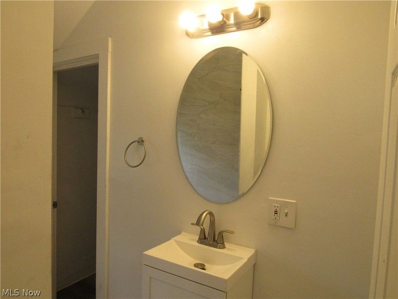 2334 W 38th Street, Cleveland, OH 44113 Photo 22