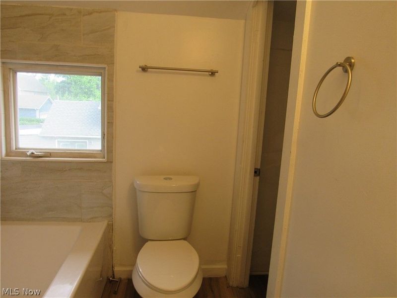 2334 W 38th Street, Cleveland, OH 44113 Photo 23