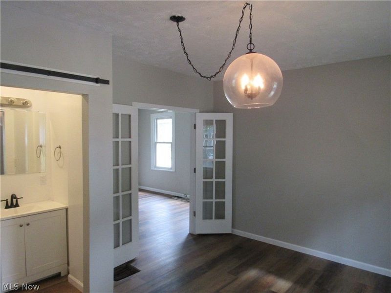 2334 W 38th Street, Cleveland, OH 44113 Photo 6