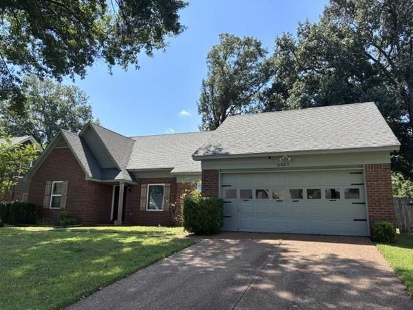 8067 SARA JANE LN, Bartlett, TN 38133