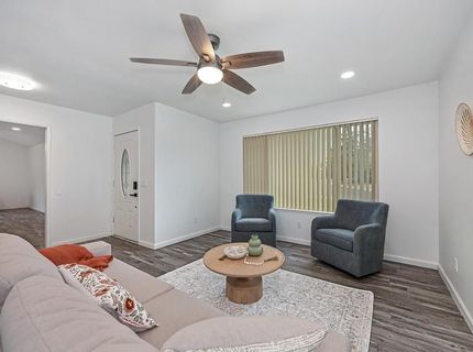7021 Stanford Oak Dr, Sacramento, CA 95842 Photo