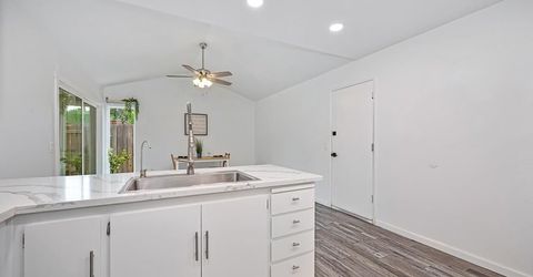 7021 Stanford Oak Dr, Sacramento, CA 95842 Photo
