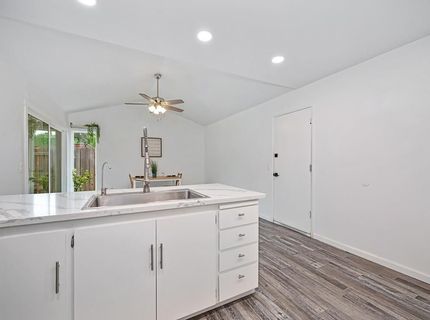 7021 Stanford Oak Dr, Sacramento, CA 95842 Photo