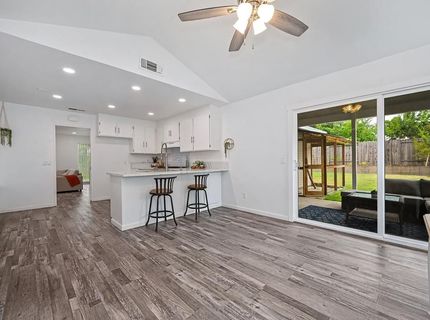 7021 Stanford Oak Dr, Sacramento, CA 95842 Photo
