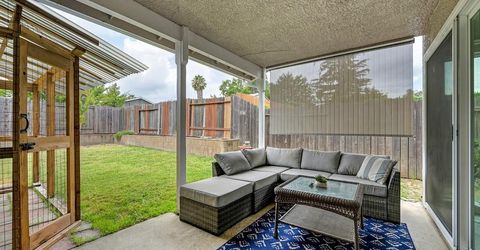 7021 Stanford Oak Dr, Sacramento, CA 95842 Photo