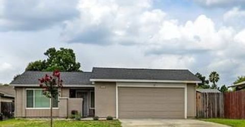 7021 Stanford Oak Dr, Sacramento, CA 95842 Photo