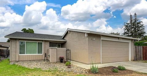 7021 Stanford Oak Dr, Sacramento, CA 95842 Photo
