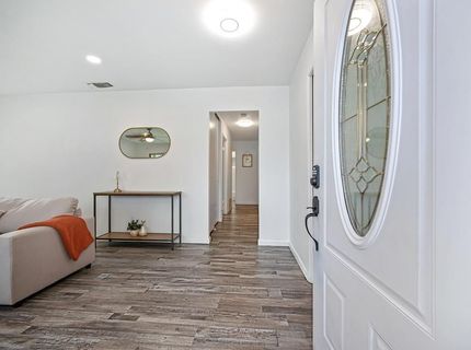 7021 Stanford Oak Dr, Sacramento, CA 95842 Photo
