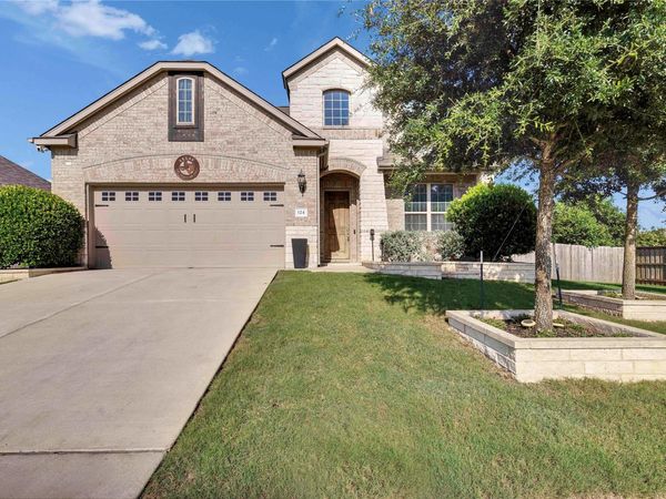 124 Leadtree LOOP, Buda, TX 78610