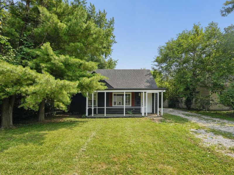 2411 Lindale Road, Columbus, OH 43224 Photo 2