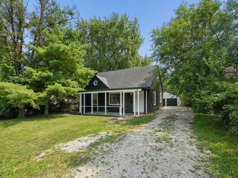 2411 Lindale Road, Columbus, OH 43224 Photo 3
