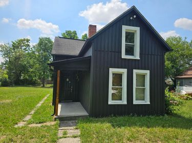 925 E 12th Avenue , Columbus, OH 43211