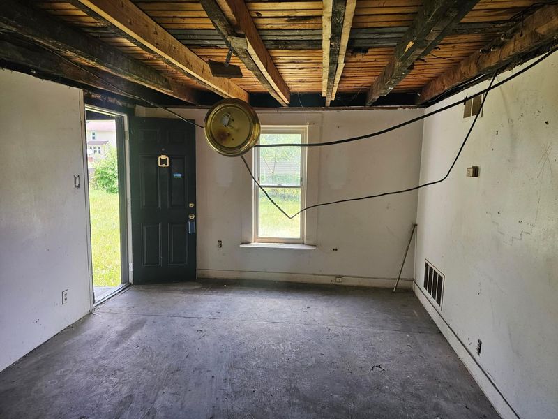925 E 12th Avenue , Columbus, OH 43211 Photo 9