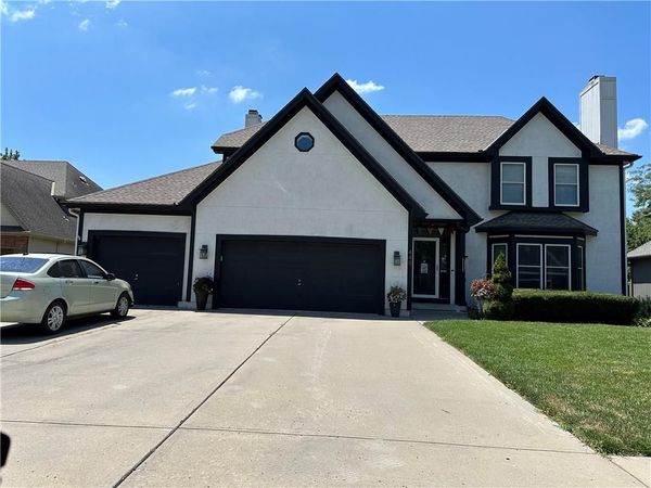 448 SE Youngston Lane, Lee's Summit, MO 64063