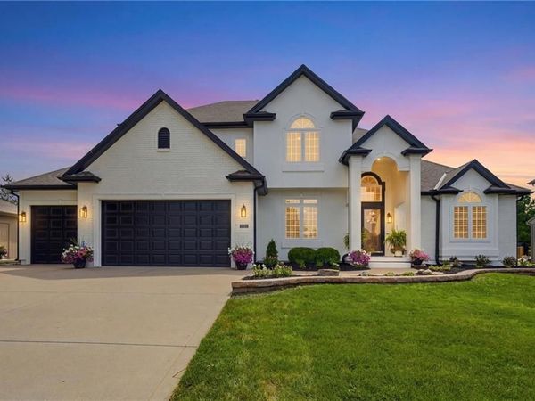 2115 Prairie Creek Drive, Kearney, MO 64060
