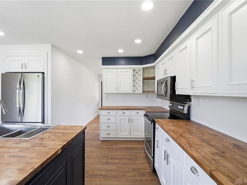 214 Plymouth Avenue, Brookville, OH 45309 Photo 13