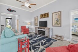 1450 Parish Way photo 4