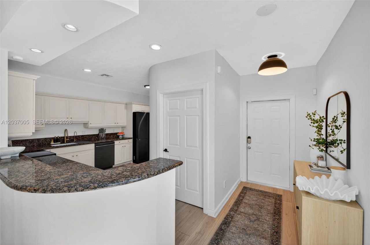 1214 W Las Olas Blvd , Fort Lauderdale, FL 33312 Photo