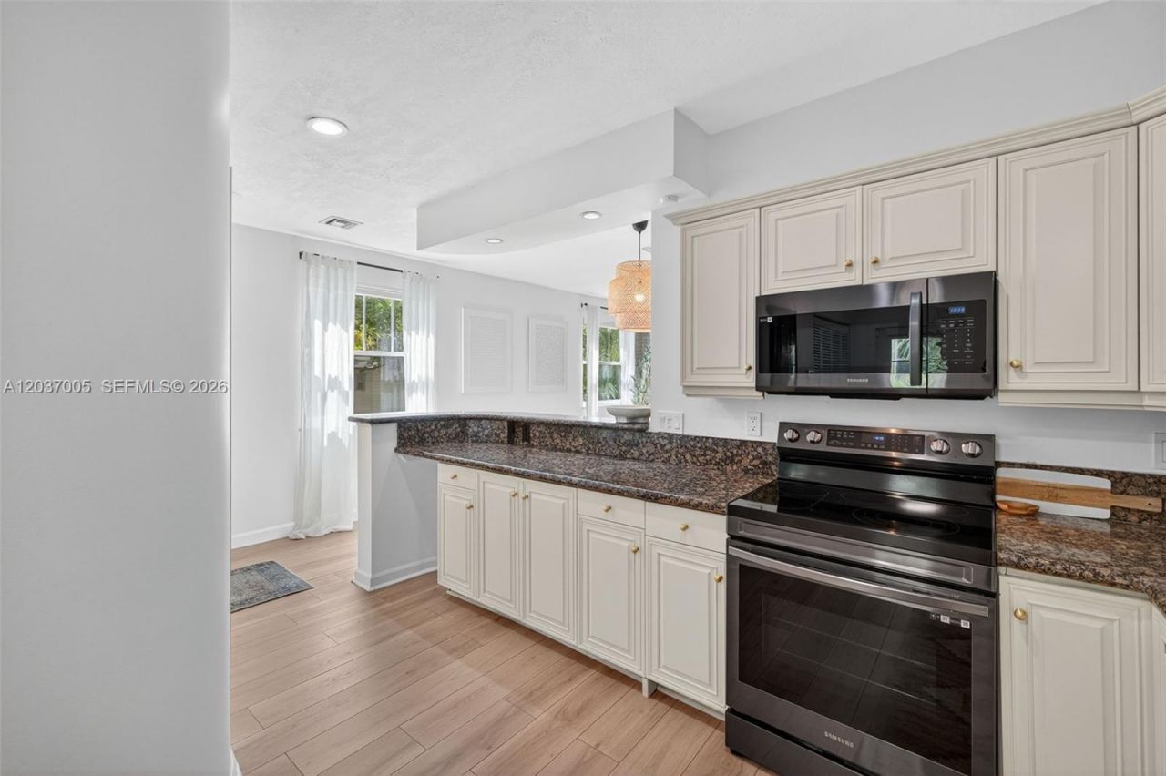 1214 W Las Olas Blvd , Fort Lauderdale, FL 33312 Photo