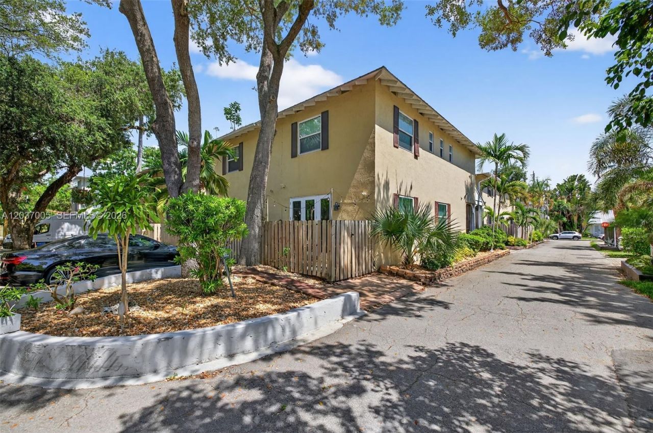 1214 W Las Olas Blvd , Fort Lauderdale, FL 33312 Photo