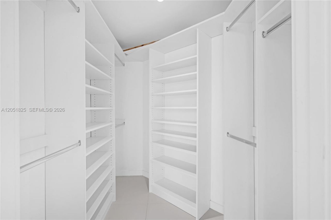 1010 SW 2nd Ave , Unit 1003, Miami, FL 33130 Photo
