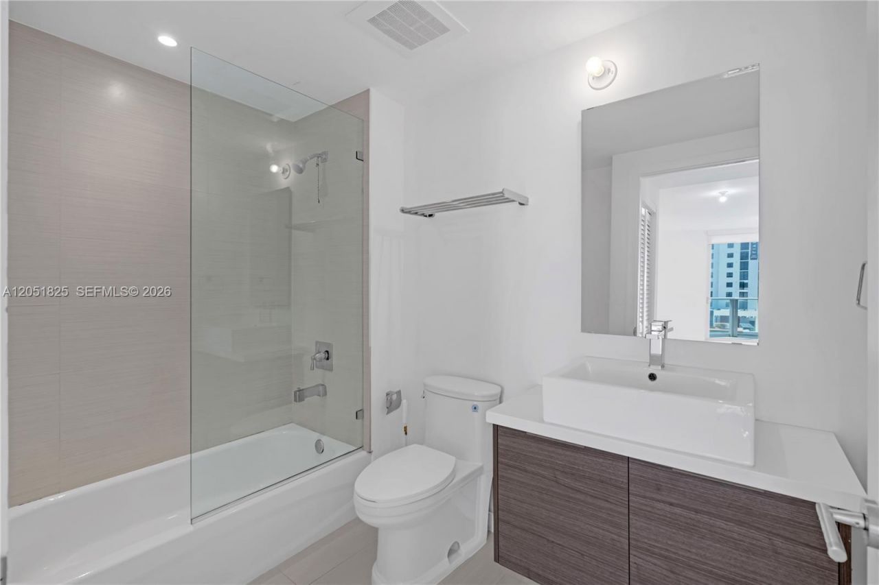 1010 SW 2nd Ave , Unit 1003, Miami, FL 33130 Photo