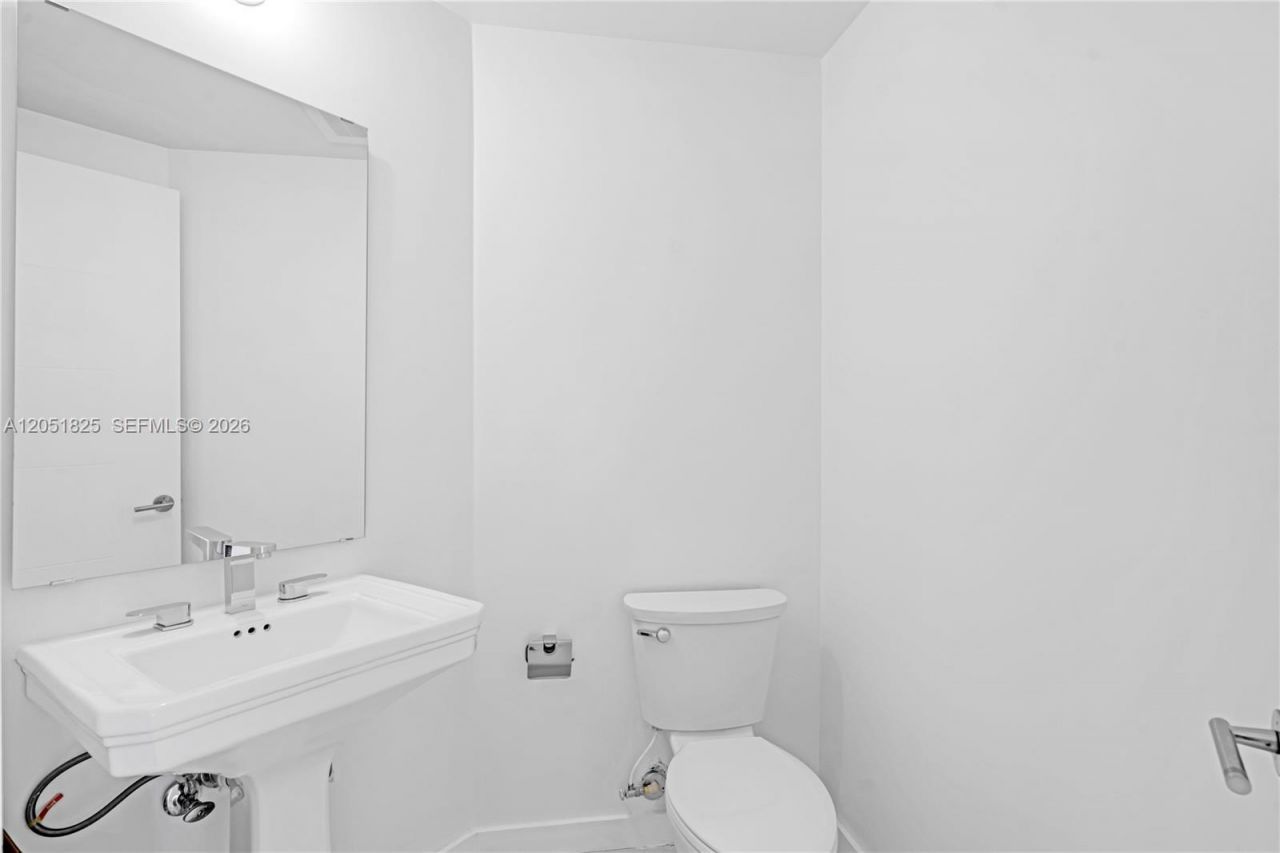 1010 SW 2nd Ave , Unit 1003, Miami, FL 33130 Photo