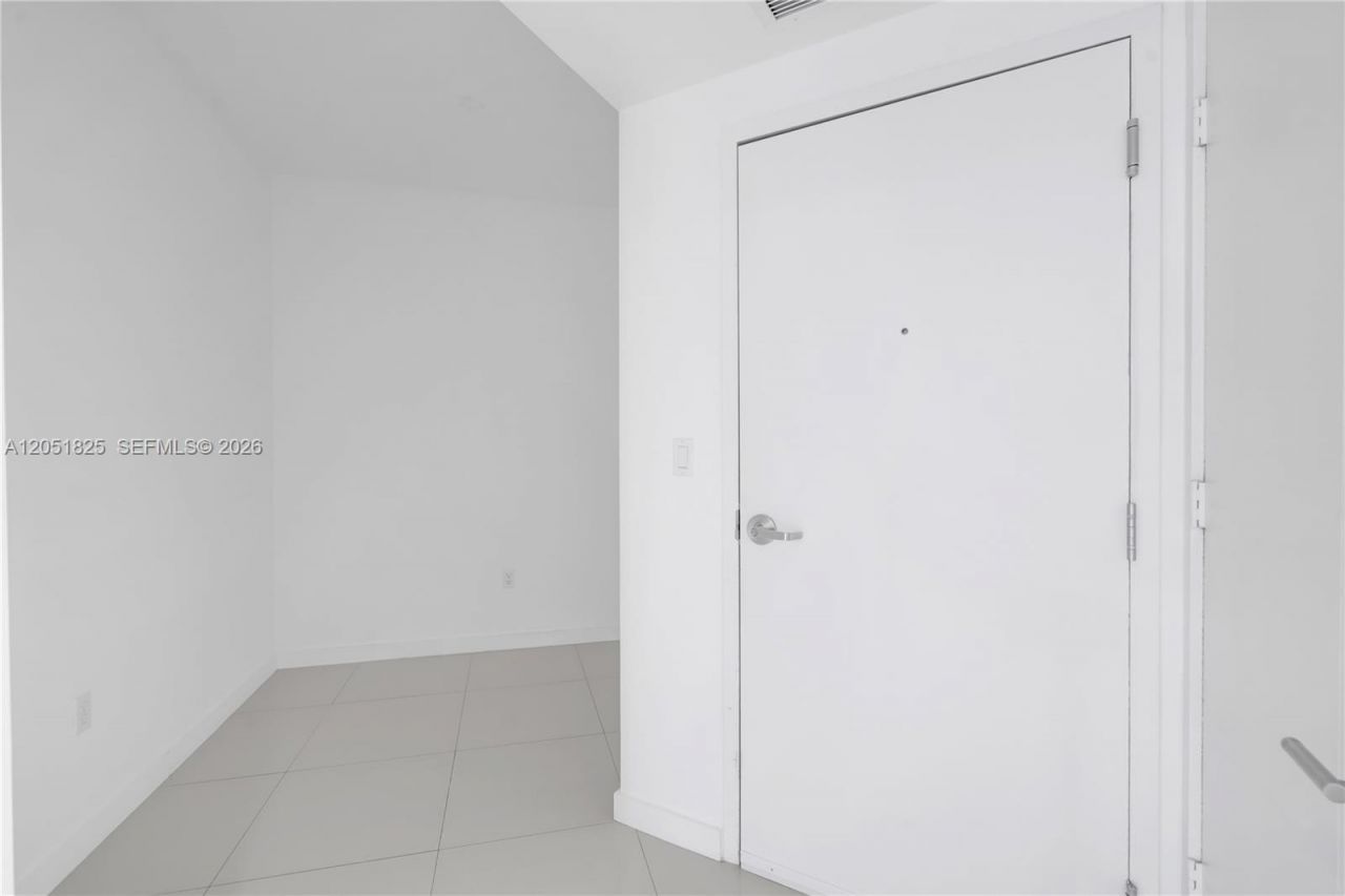 1010 SW 2nd Ave , Unit 1003, Miami, FL 33130 Photo