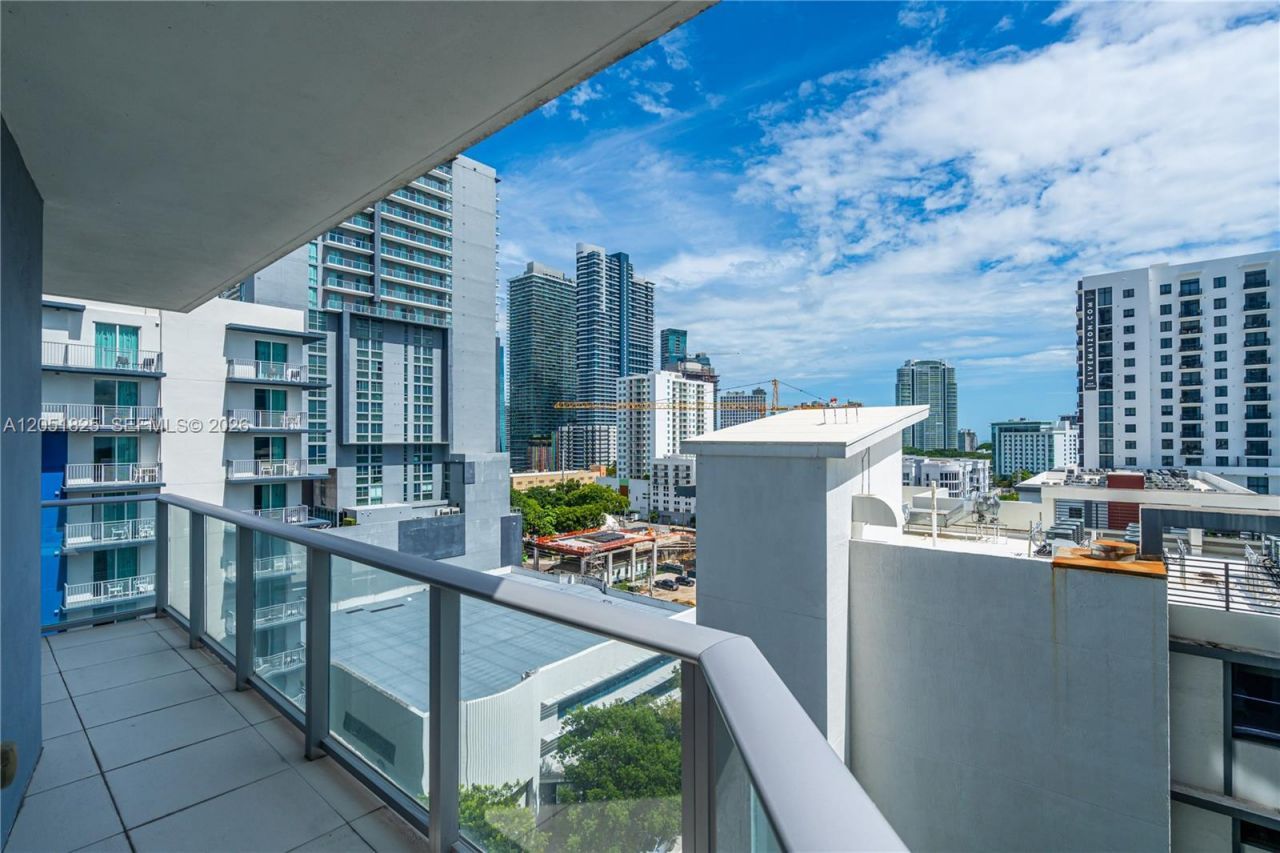 1010 SW 2nd Ave , Unit 1003, Miami, FL 33130 Photo