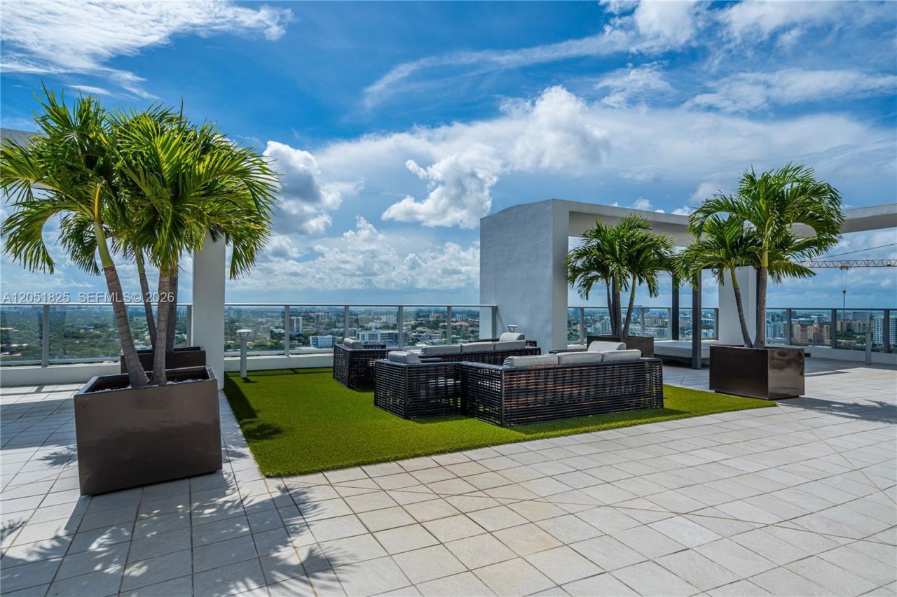 1010 SW 2nd Ave , Unit 1003, Miami, FL 33130 Photo