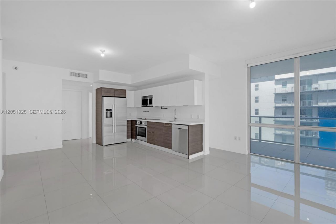 1010 SW 2nd Ave , Unit 1003, Miami, FL 33130 Photo