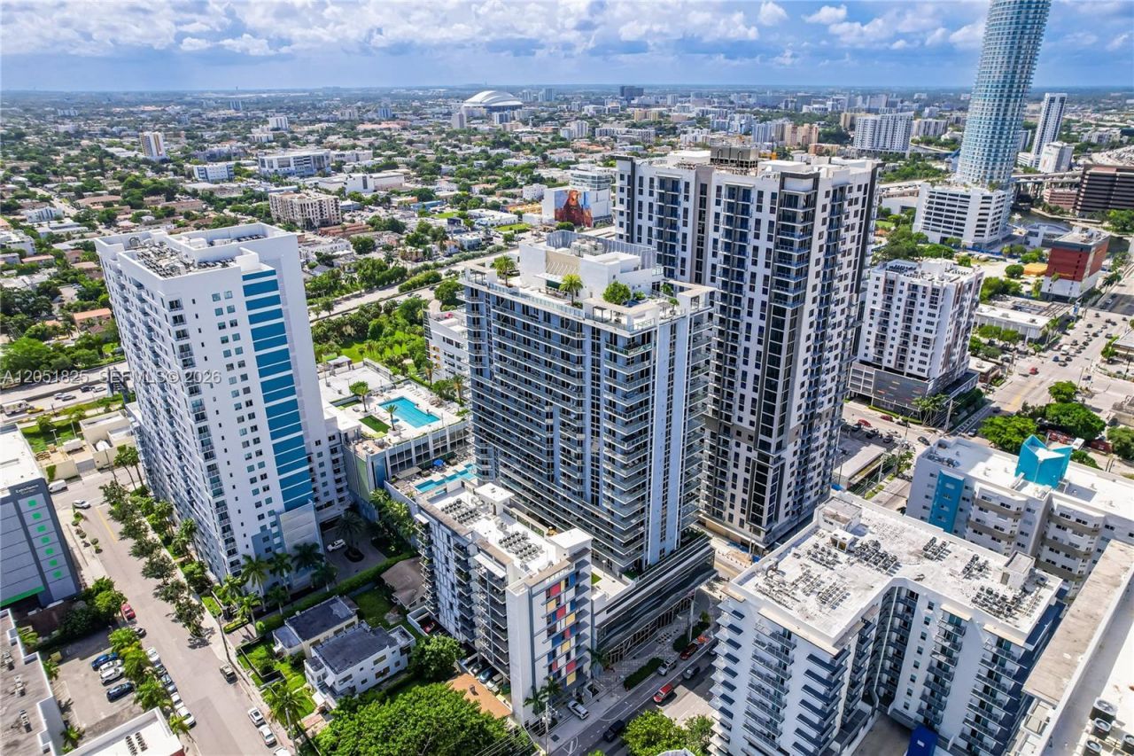 1010 SW 2nd Ave , Unit 1003, Miami, FL 33130 Photo